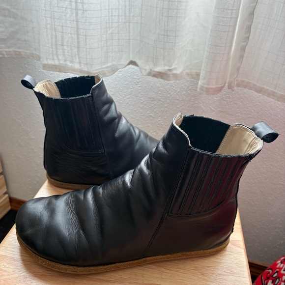Anya’s Shop Lila Chelsea Boots - Picture 1 of 6